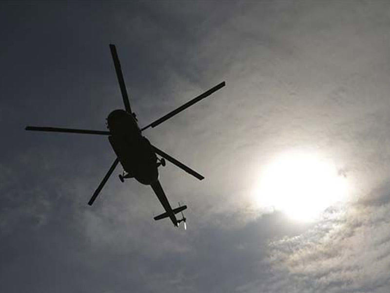 Yunanıstanda helikopter dənizə düşdü