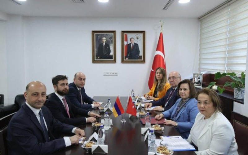 Türkiyə və Ermənistan XİN rəsmiləri Ankarada GÖRÜŞDÜLƏR