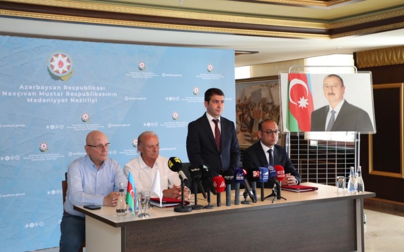 Möminə xatun türbəsinin bərpası ilə bağlı müqavilə imzalanıb