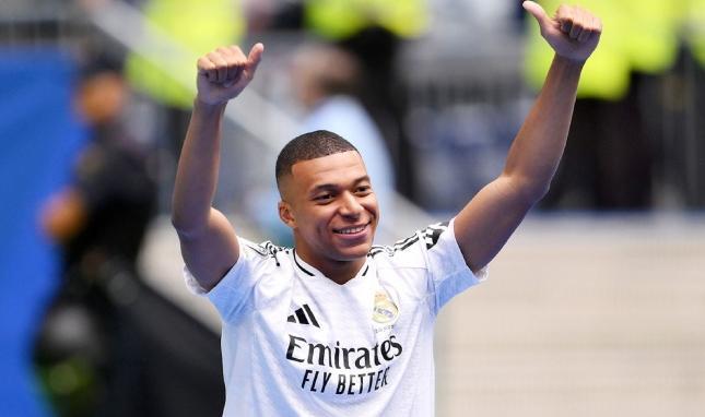 Mbappe xəstəxanaya yerləşdirildi