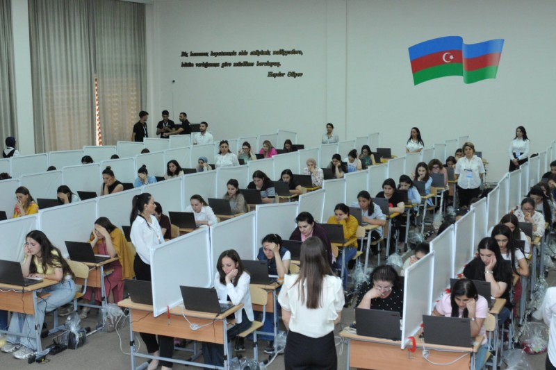 4228 müəllim sertifikasiya imtahanında iştirak edib