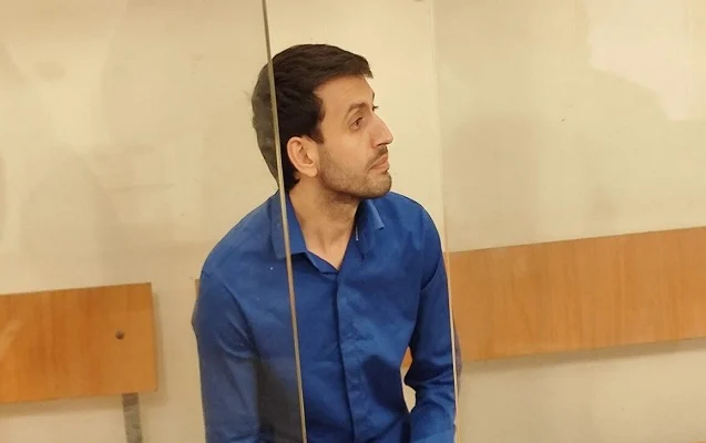 Sevgilisinin 90 mindən çox pulunu ələ keçirən şəxsə HÖKM OXUNDU