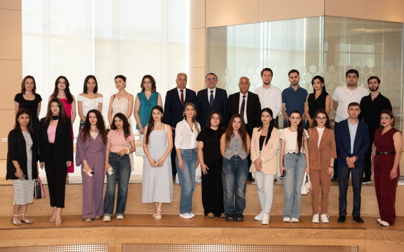 Mətbuatın 150 illiyi ilə əlaqədar seminarlar yekunlaşdı - FOTOLAR