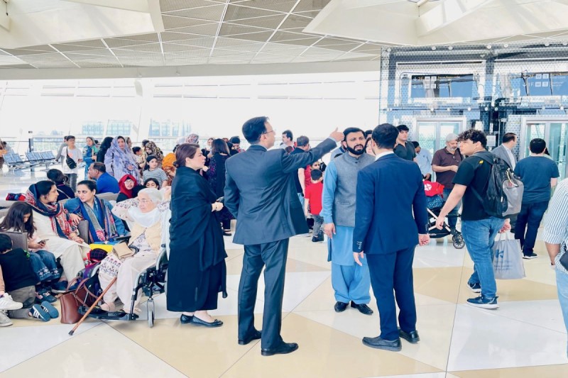 Pakistan İrandakı səfirliyinin əməkdaşlarını Azərbaycana təxliyə edib