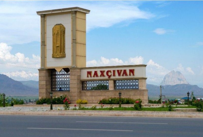 Moskva və Qars müqavilələrinin adı Naxçıvan Konstitusiyasından çıxarılır