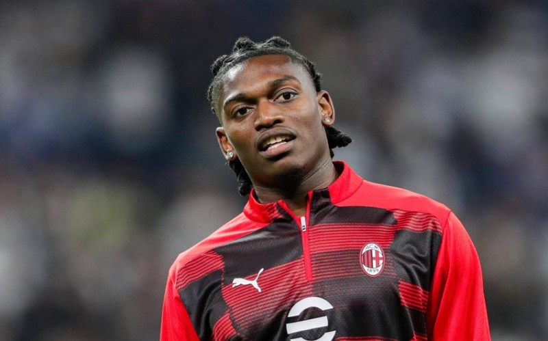 Milan futbolçusu üçün qiymət müəyyənləşdirib