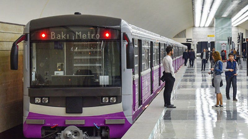 Bakı metrosu saat 02:00-dək işləyəcək