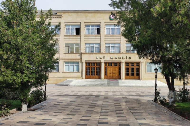 Naxçıvan MR Ali Məclisinin sədrliyinə namizədlər üçün tələblər azaldılır