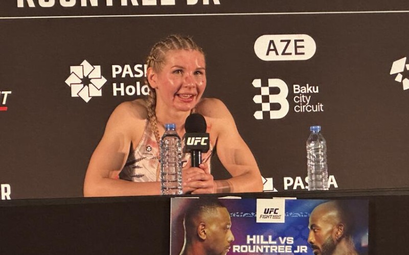 Rusiyalı UFC döyüşçüsü: Dünyanın ən xoşbəxt insanıyam
