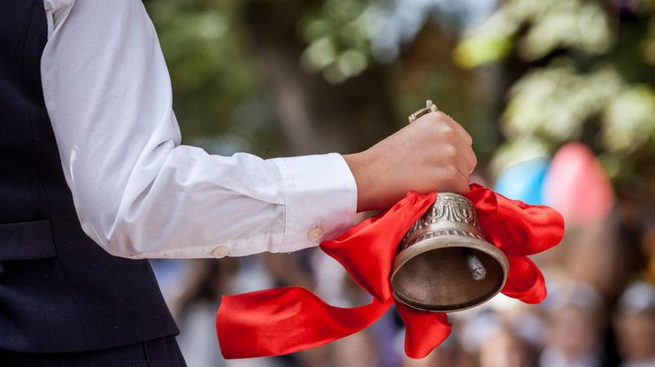 Son zəng” təlimatına əməl etməyən direktorlar tənbeh edildi