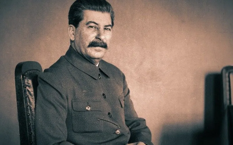 SSRİ-də taksilər: Stalin hökumət limuzinlərini niyə taksiyə çevirmişdi?