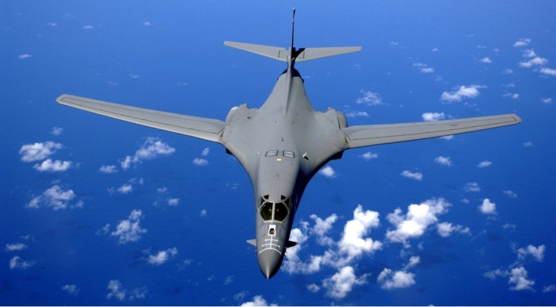 ABŞ B-2 bombardmançılarını Quam adasına köçürür