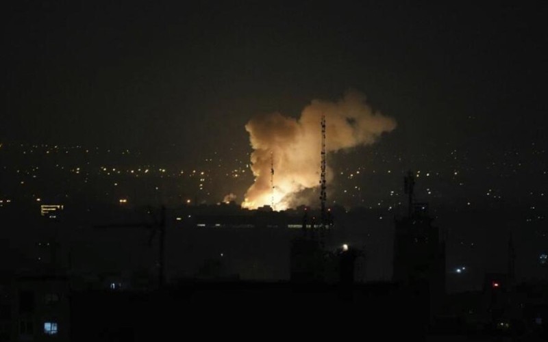 İsrail hazırda İranı bombalayır - VİDEO