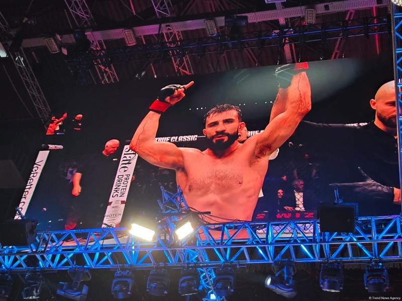 UFC Fight Night: Nazim Sadıxov qələbə qazandı