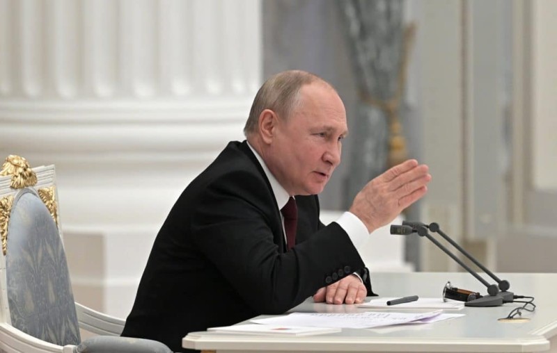 Putin: Münaqişəyə regiondankənar qüvvələr cəlb olunur