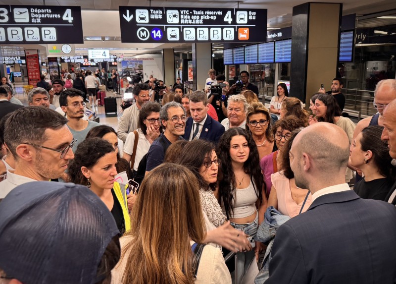 160 fransız İsraildən geri qaytarıldı: daha iki reys gələcək