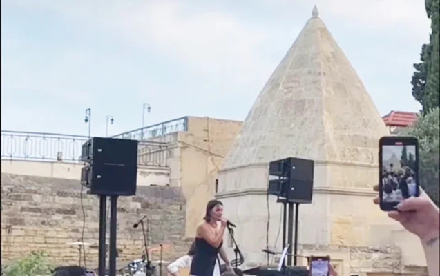 İçərişəhərdə keçirilən konsert müzakirələr yaratdı