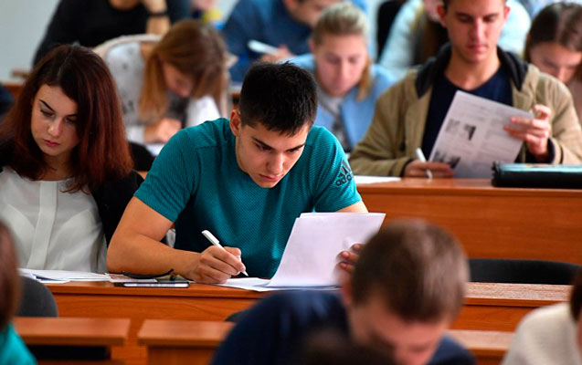 Dünyanın ən nüfuzlu universitetlərində neçə azərbaycanlı təhsil alır?
