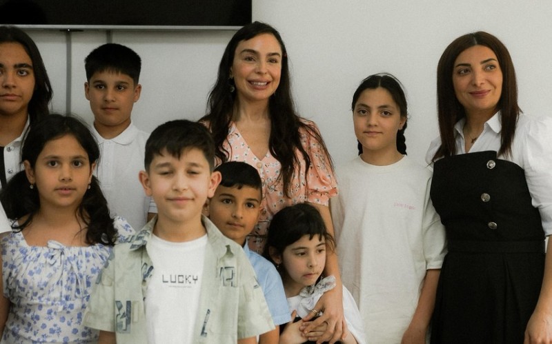 Leyla Əliyeva və Arzu Əliyeva Xızı rayonuna səfər edib