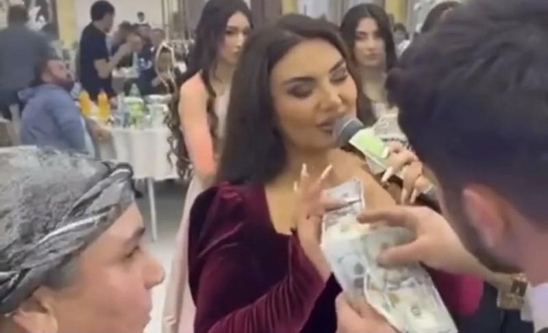 Şəbnəm Tovuzlunu dollar yağışına tutan ailə narkotacir imiş