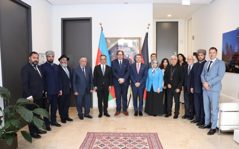Azərbaycan nümayəndə heyəti Almaniyada müxtəlif dini konfessiyaların nümayəndələri ilə görüşdü
