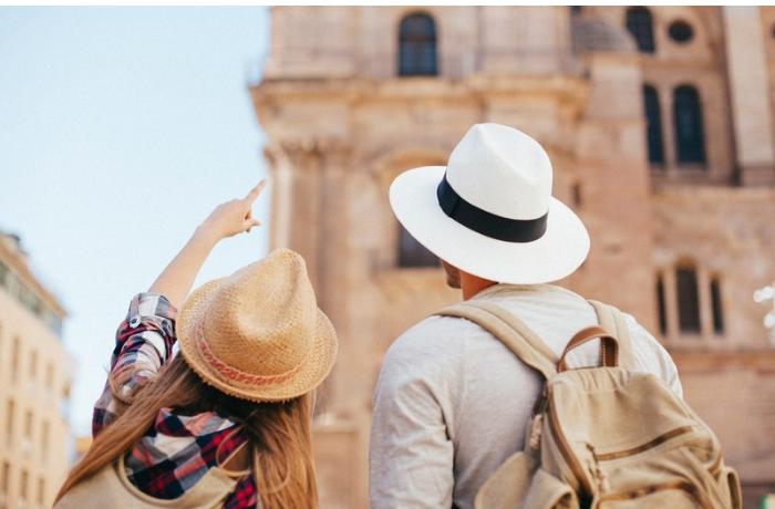 Azərbaycandan turist axını cüzi azalıb