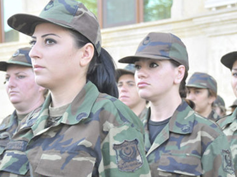 Azərbaycan Ordusunda xidmət edən qadınların sayı açıqlandı