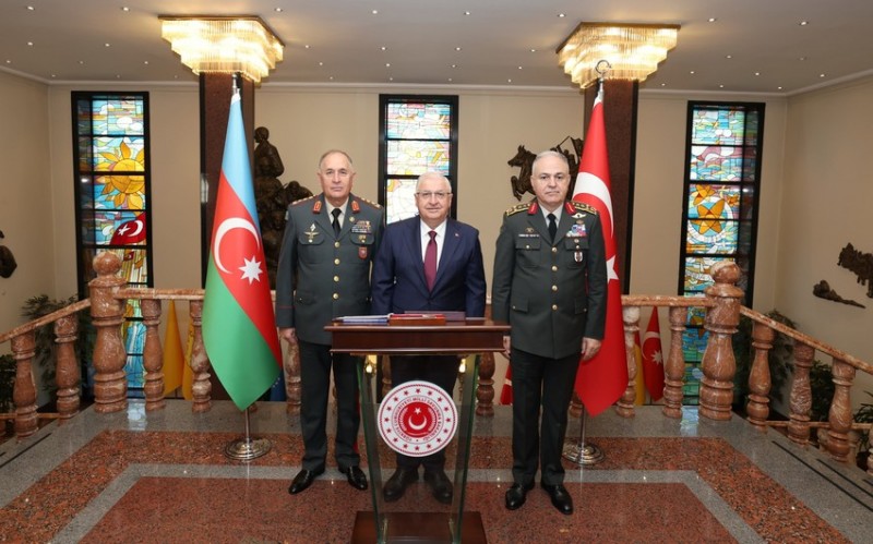 Kərim Vəliyev Yaşar Gülərlə görüşüb