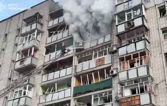 Ukraynada gecə hücumu: yaşayış binaları dağıldı