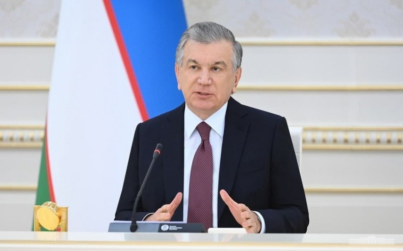 Şavkat Mirziyoyev Azərbaycana gəldi