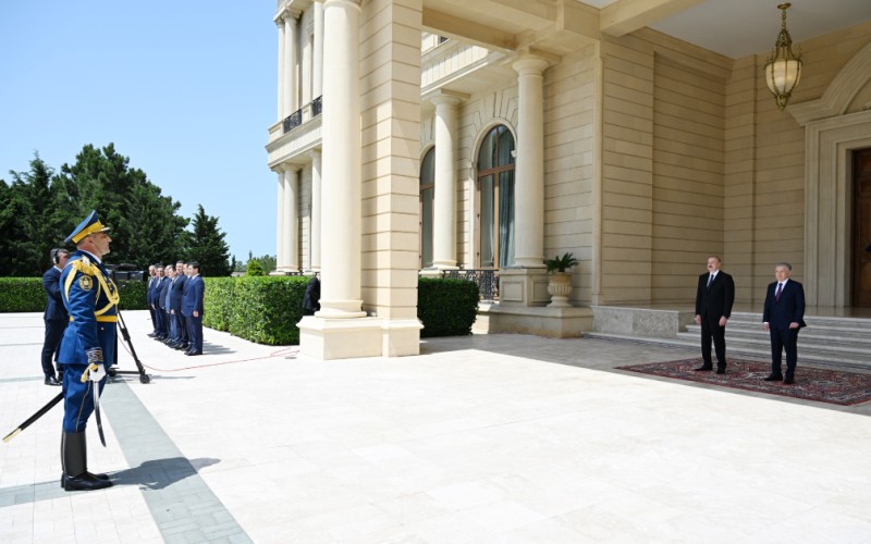 Şavkat Mirziyoyevin rəsmi qarşılanma mərasimi oldu - FOTOLAR