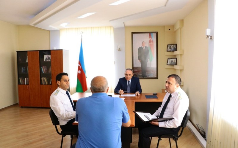 Baş prokuror Yardımlıda vətəndaşları qəbul edib