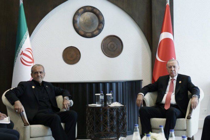 Ərdoğan və Pezeşkian Xankəndidə görüşdü