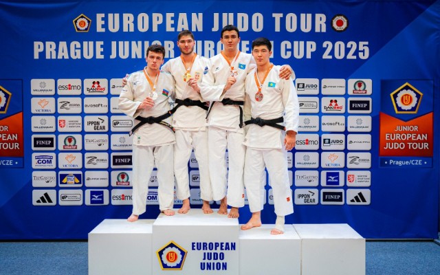 Cüdoçumuz gümüş medal qazandı