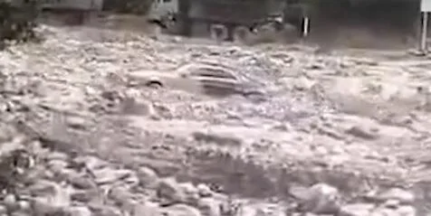 Şərurda sel daşqınlara səbəb oldu