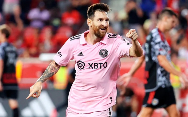 Messi Tyerri Anrinin nailiyyətini təkrarlayıb