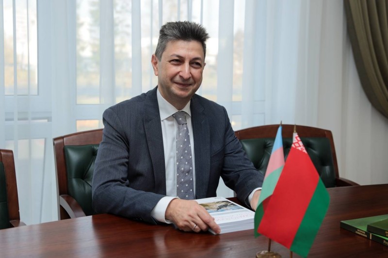 Prezidentin rektor təyin etdiyi həkim kimdir? - DOSYE