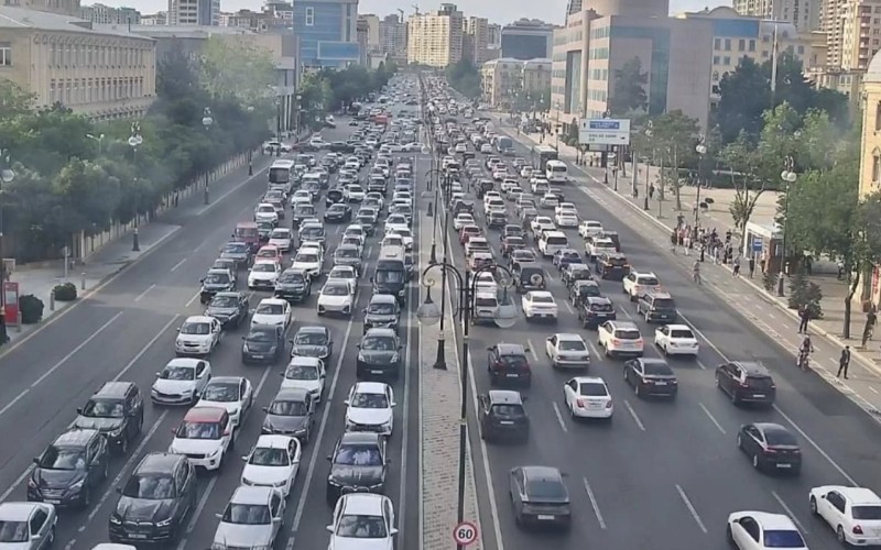 SÜRÜCÜLƏRİN NƏZƏRİNƏ: Bu yollarda tıxac var - SİYAHI