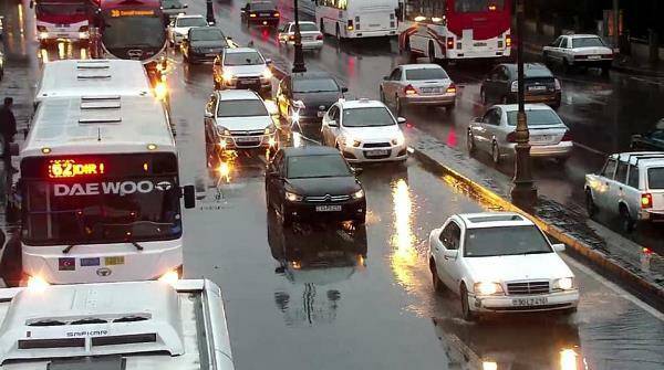 Bakı yeni həftəyə tıxaclarla başladı - SİYAHI
