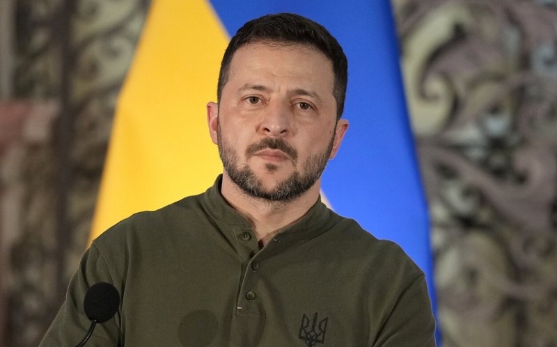 Zelenski Çinin 5 şirkətinə qarşı sanksiyalar tətbiq etdi