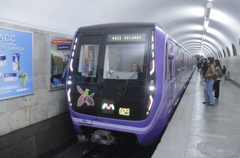 Bakı metrosu I yarımildə 111 milyondan çox sərnişin daşıyıb