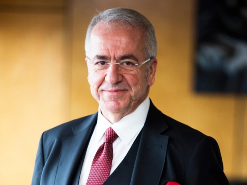 “Fənərbaxğça”da daha bir İSTEFA