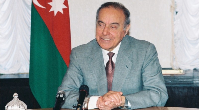 Sahib Alıyev: “Bakını addım-addım azərbaycanlılaşdıran ilk lider Heydər Əliyev oldu”
