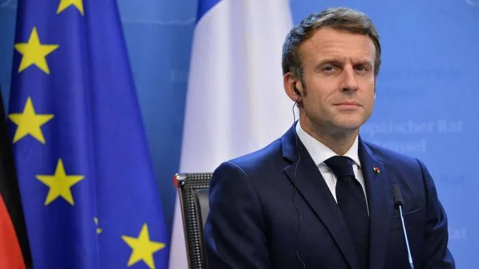 Makron: Paris Aİ üzvləri ilə dialoqa başlayacaq