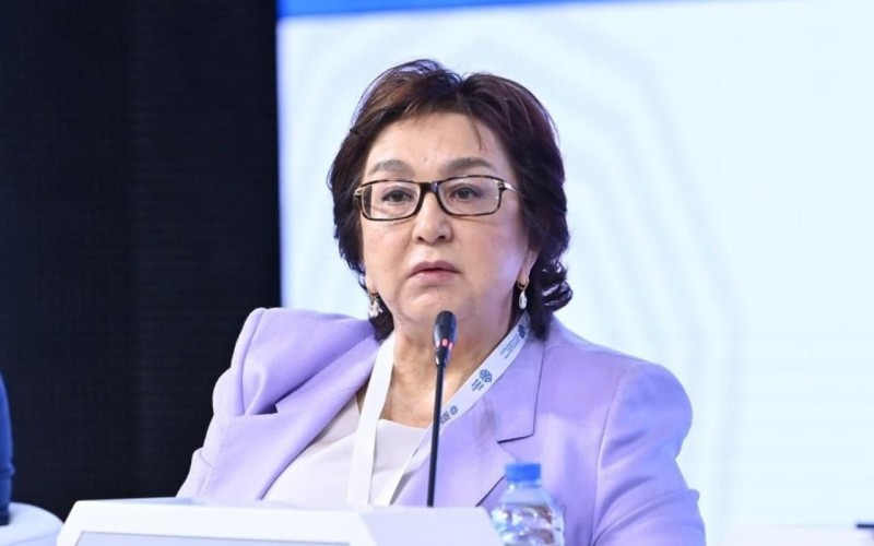Subbakalarvların qəbul olunduğu ali məktəblər şikayət edirlər - Məleykə Abbaszadə