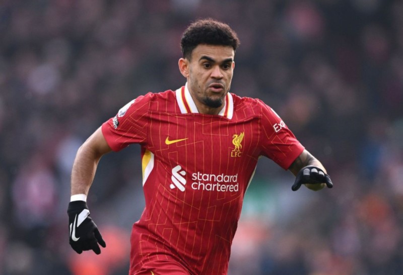 Luis Dias Liverpul rəhbərliyinə klubdan ayrılmaq istədiyini bildirib