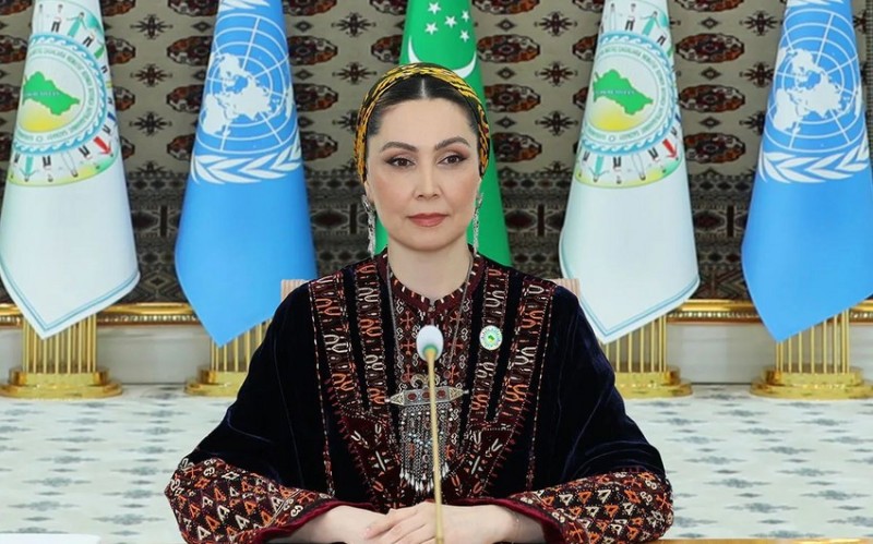 Berdiməhəmmədovun qızı Xalça Muzeyi ilə tanış olub