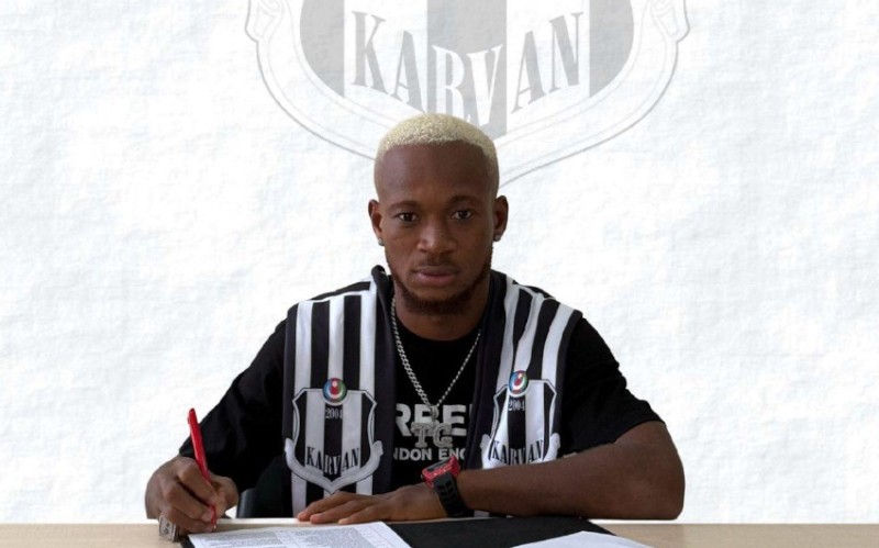 Karvan yeni transferini açıqladı