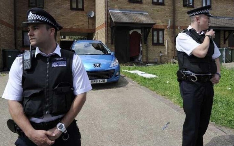 Britaniyada terrorizm ittihamı ilə üç qadın həbs edilib