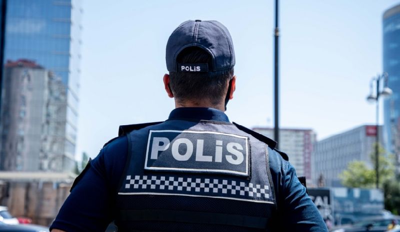 Polis qanunsuz silah-sursatla bağlı əməliyyatları davam etdirir